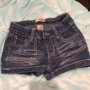 Girls size 6 mud shorts excellent condition